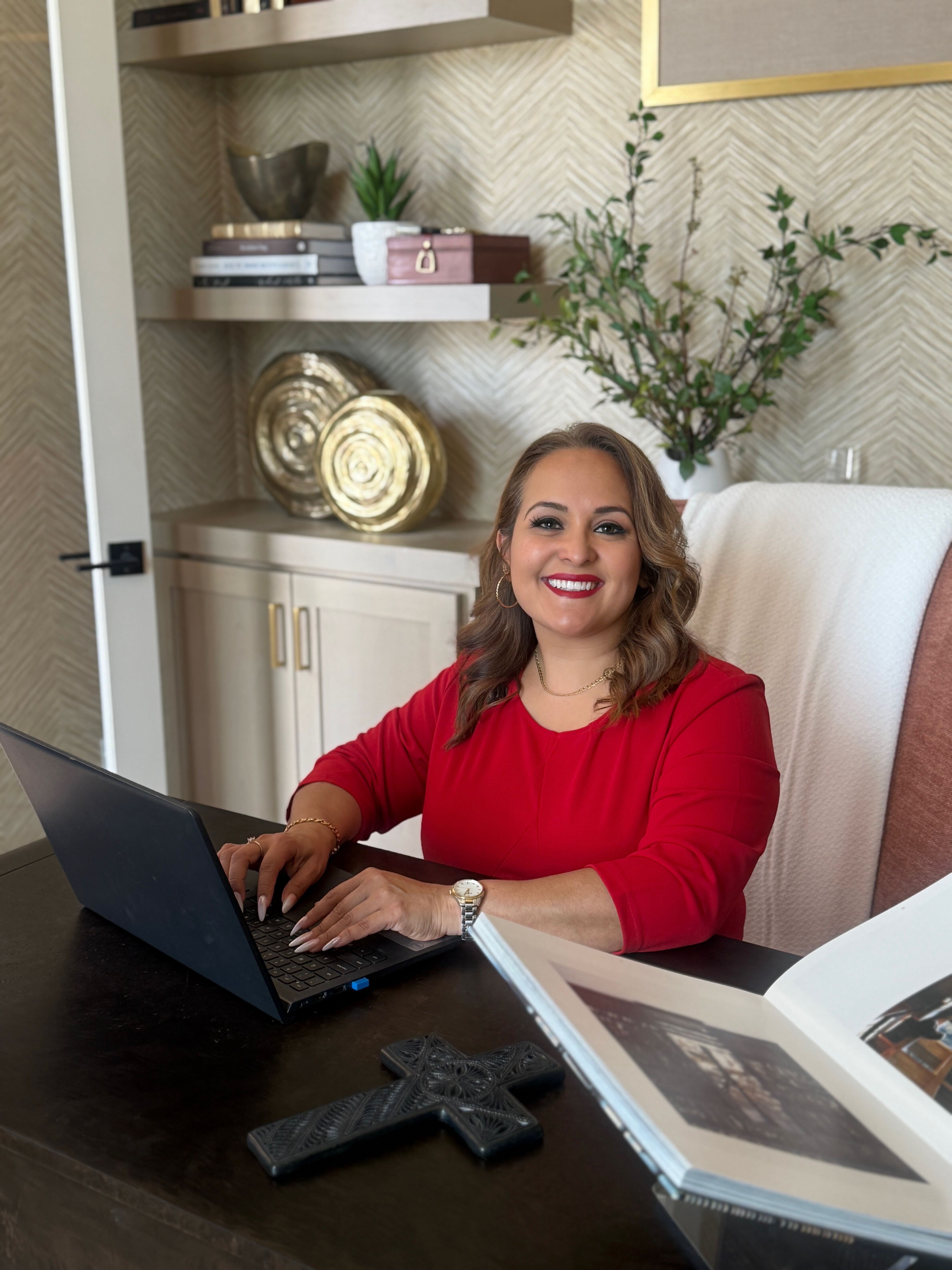 Sandra Flores — Broker Trainer, Land & New Construction at White Picket Realty Houston